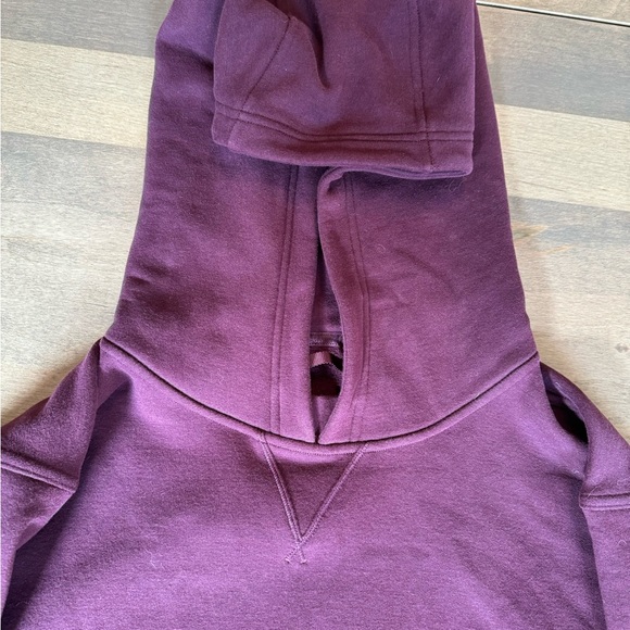 Lululemon Athletica Burgundy Pullover Hoodie with Front Pocket women’s size 4 - Picture 2 of 6
